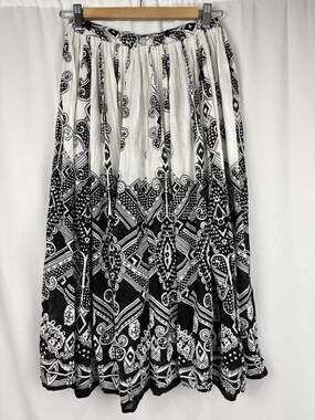 Sara Studio A-Line Midi Skirt Black White Boho Y2K 50’s Vintage 2000’s Retro